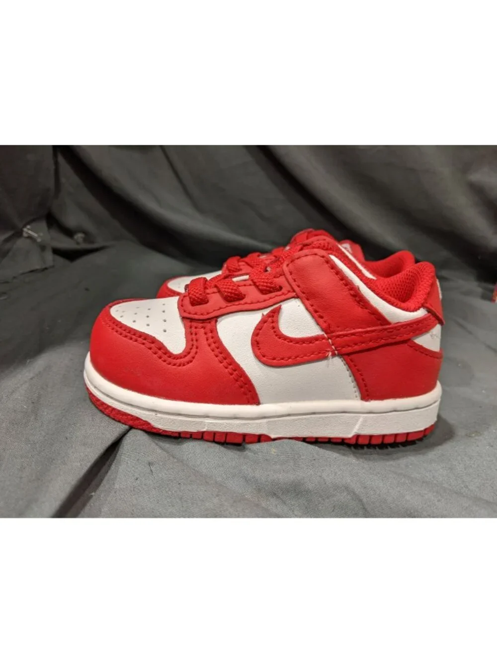 Nike Toddlers Dunk Low TDE Red/white Size 6 New No Box!!